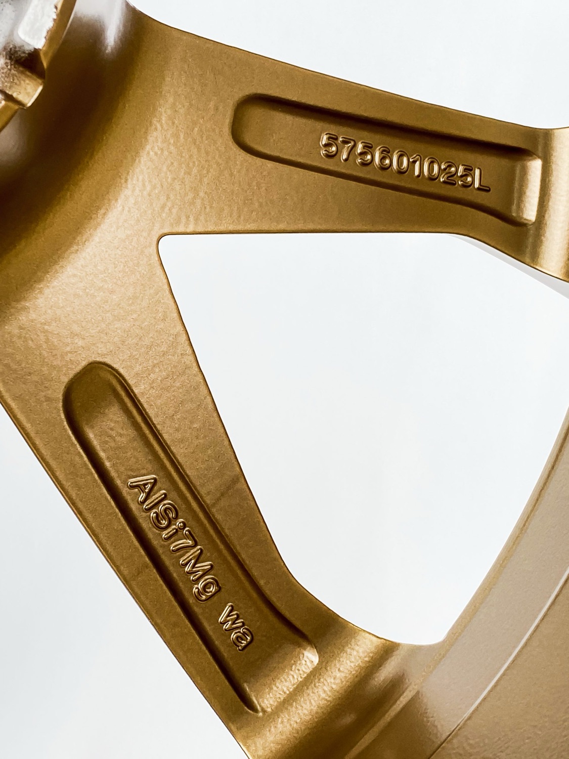 Glanzgedrehte Speiche – Gold